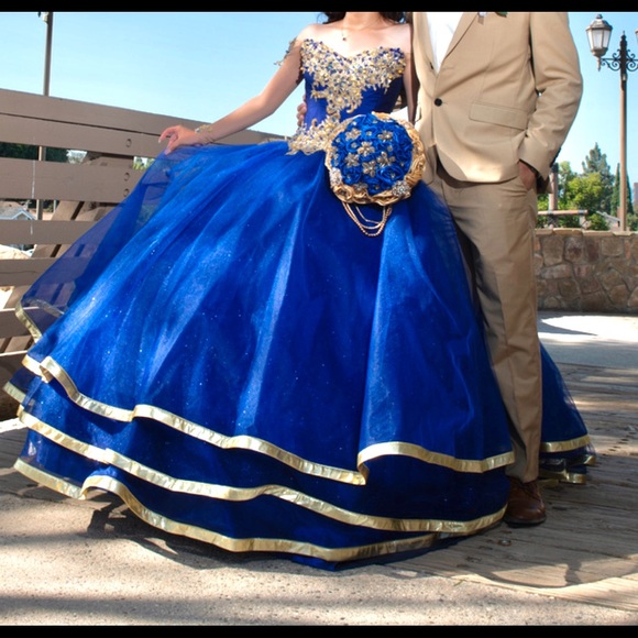 Ragazza Quinceañera dress - Picture 3 of 7